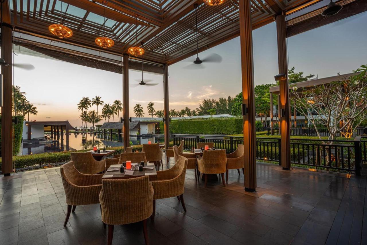 Jw Marriott Khao Lak Resort And Spa Экстерьер фото The Deck