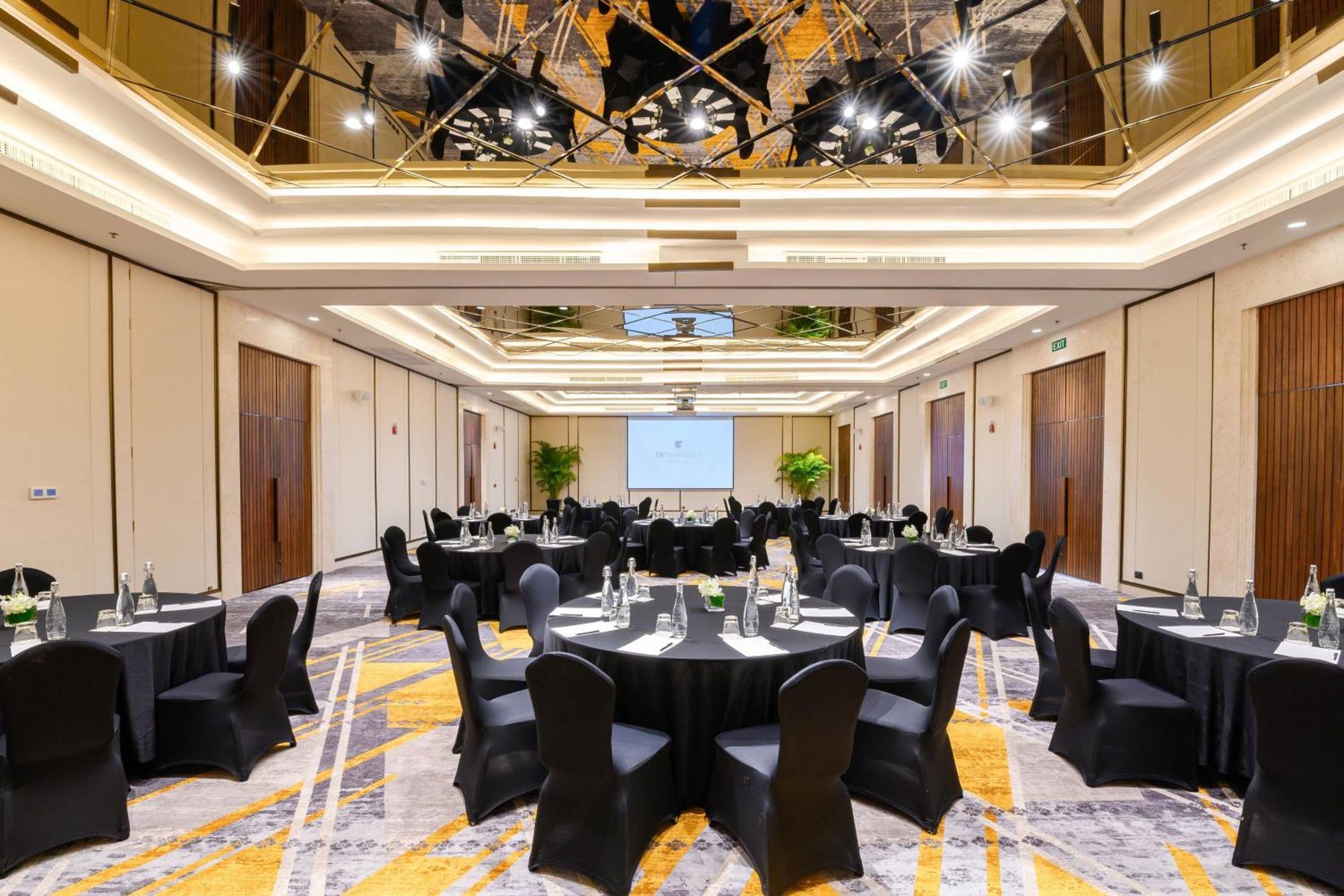 Jw Marriott Khao Lak Resort And Spa Экстерьер фото Meeting room